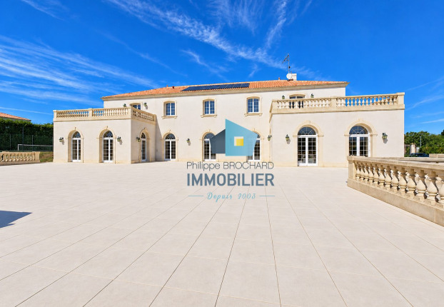 Maison 11 pièces 488 m² · à Montaigu · 488 m² · 1 138 000 €