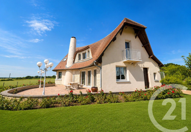 Maison 8 pièces 187 m² · à Épernon · 187 m² · 499 900 €