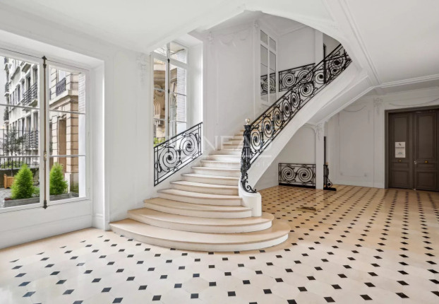 Appartement 7 pièces 211 m² · à Chaillot, Paris 16ème · 211,5 m² · 3 150 000 €