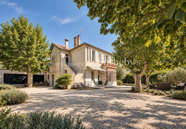 Maison 7 pièces 270 m² · à Aix-en-Provence · 270 m² · 2 650 000 €
