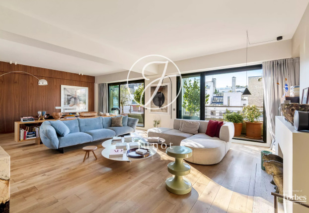 Appartement 5 pièces 141 m² · à Porte Dauphine, Paris 16ème · 141,1 m² · 1 940 000 €