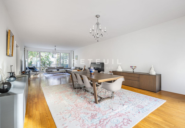 Appartement 5 pièces 153 m² · à Paris 16ème · 153 m² · 1 750 000 €