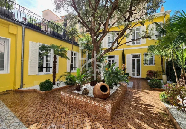 Maison 4 pièces 131 m² · à Cannes · 131,2 m² · 1 950 000 €