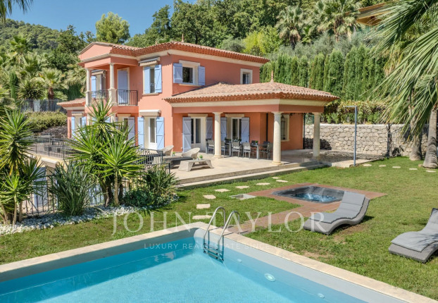 Maison 9 pièces 420 m² · à Grasse · 420 m² · 4 500 000 €