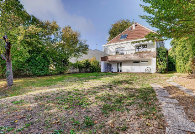 Maison 7 pièces 215 m² · à La Celle-Saint-Cloud · 215 m² · 1 225 000 €