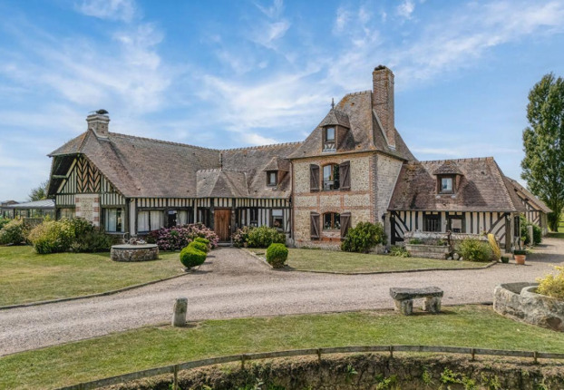 Maison 6 pièces 260 m² · à Cambremer · 260 m² · 1 927 000 €