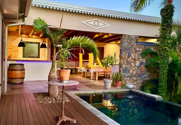 Maison 7 pièces 257 m² · à Saint-Pierre · 257 m² · 780 000 €