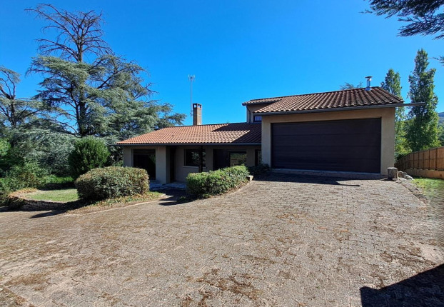 Maison 14 pièces 149 m² · à Chasselay · 149 m² · 565 000 €