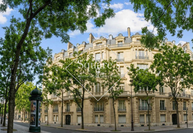 Appartement 1 pièce 120 m² · à Paris 16ème · 120 m² · 1 460 000 €