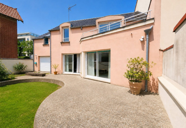 Maison 5 pièces 115 m² · à Pont de Bry, le Perreux-sur-Marne · 115 m² · 849 000 €