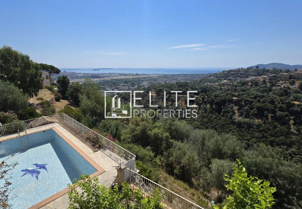 Maison 6 pièces 162 m² · à Mandelieu-la-Napoule · 162 m² · 689 000 €