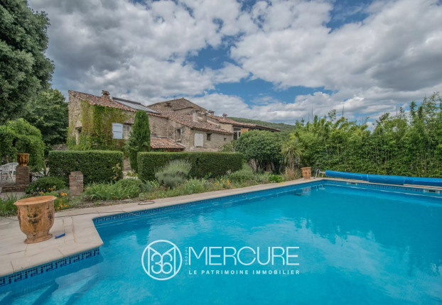 Maison 8 pièces 280 m² · à Bagard · 280 m² · 750 000 €