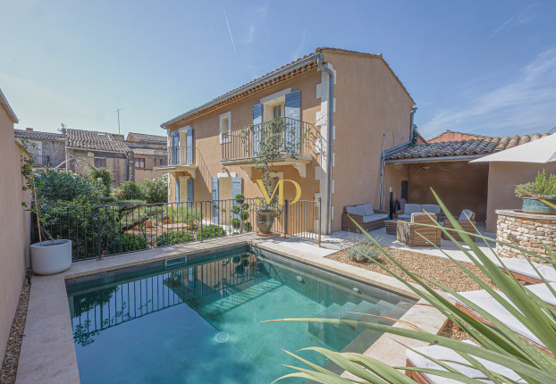 Maison 6 pièces 155 m² · à Roussillon · 155 m² · 1 190 000 €