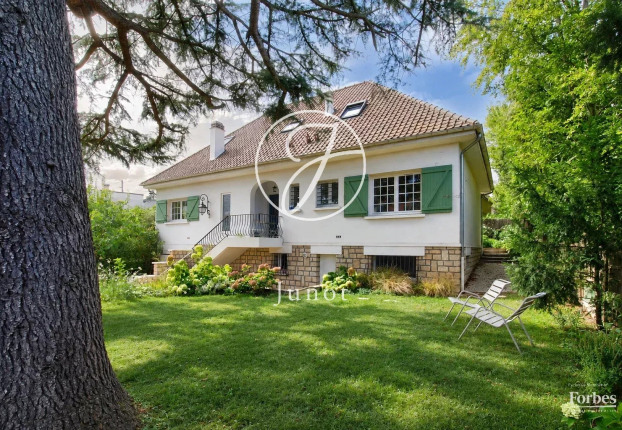 Maison 6 pièces 171 m² · à Bougival · 171 m² · 1 170 000 €