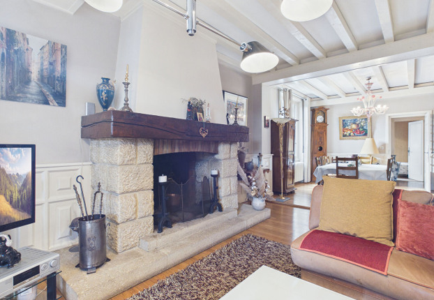 Maison 10 pièces 392 m² · à Vénissieux · 391,7 m² · 690 000 €