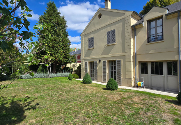 Maison 8 pièces 296 m² · à Versailles · 296 m² · 1 770 000 €