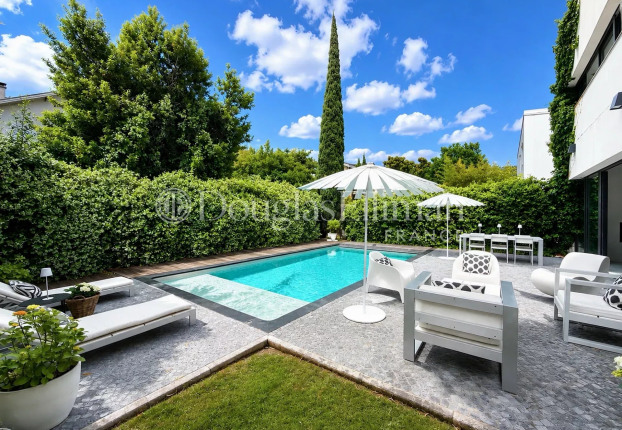 Maison 8 pièces 300 m² · à Caudéran-Barrière Judaïque, Bordeaux · 300 m² · 1 790 000 €
