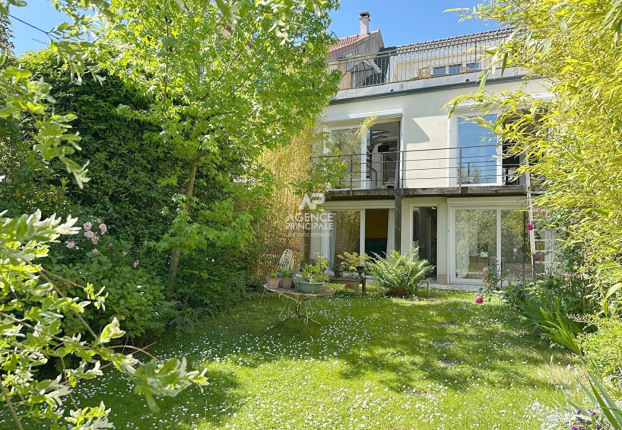 Maison 7 pièces 140 m² · à Chaville · 140,3 m² · 1 076 000 €
