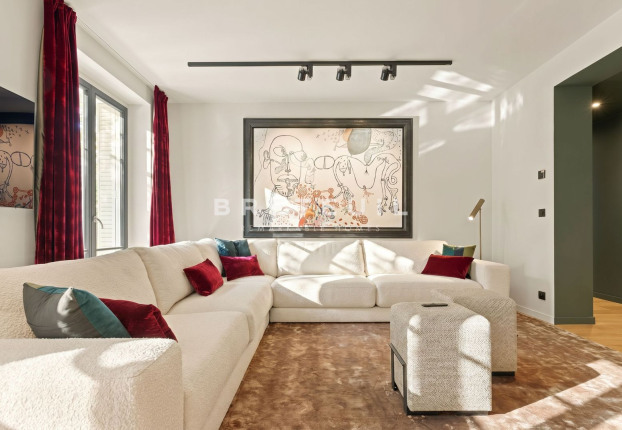 Appartement 4 pièces 118 m² · à Montmartre, Paris 18ème · 118,2 m² · 1 560 000 €