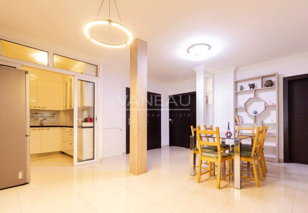 Appartement 6 pièces 110 m² · à Porte Dauphine, Paris 16ème · 110,2 m² · 1 535 000 €
