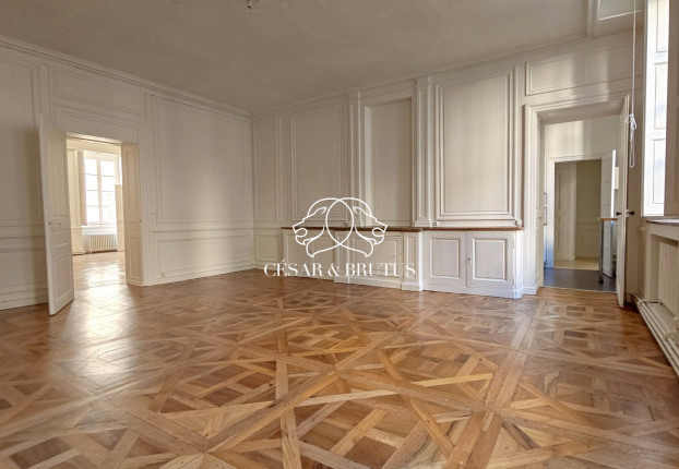 Appartement 5 pièces 189 m² · à Bellecour-Ainay, Lyon 2ème · 188,6 m² · 845 000 €