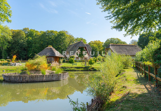 Maison 8 pièces 400 m² · à Pont-Audemer · 400 m² · 1 490 000 €