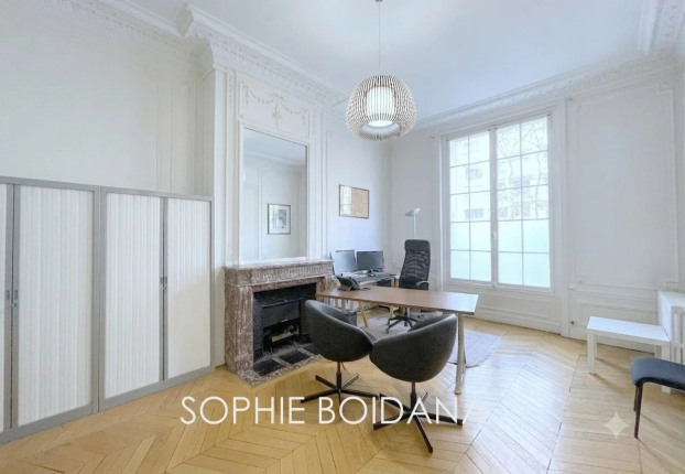 Appartement 5 pièces 144 m² · à Courcelles-Wagram, Paris 17ème · 144 m² · 1 627 500 €