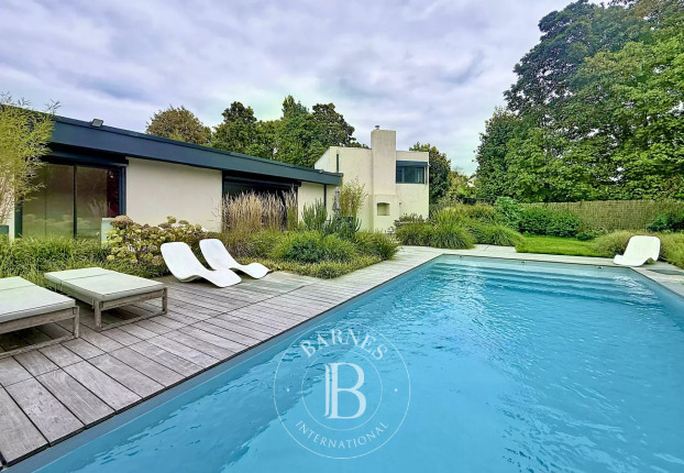 Maison 8 pièces 280 m² · à Cysoing · 280 m² · 1 080 000 €