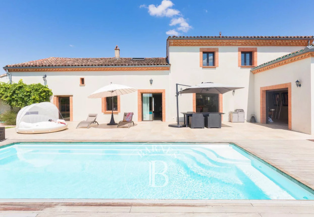 Maison 9 pièces 363 m² · à Villefranche-de-Lauragais · 363 m² · 819 000 €