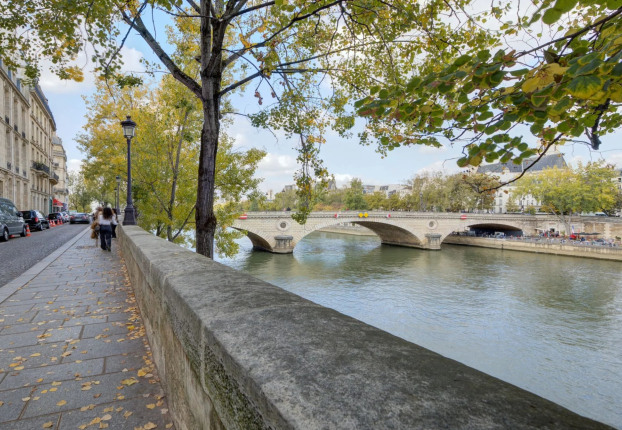 Appartement 2 pièces 42 m² · à Île Saint Louis, Paris 4ème · 42 m² · 635 000 €