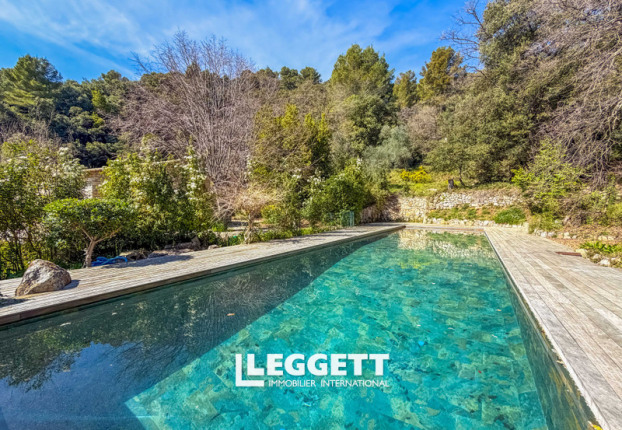 Maison 7 pièces 300 m² · à Le Tignet · 300 m² · 1 990 000 €