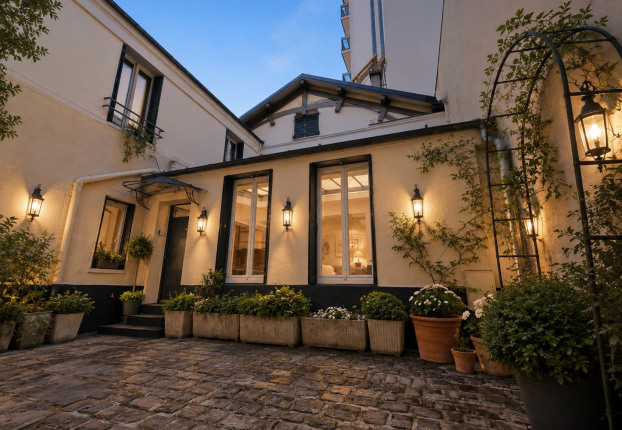 Maison 7 pièces 210 m² · à Paris 14ème · 210 m² · 1 890 000 €