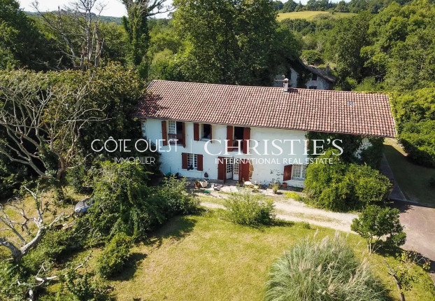 Maison 9 pièces 350 m² · à Ascain · 350 m² · 1 260 000 €