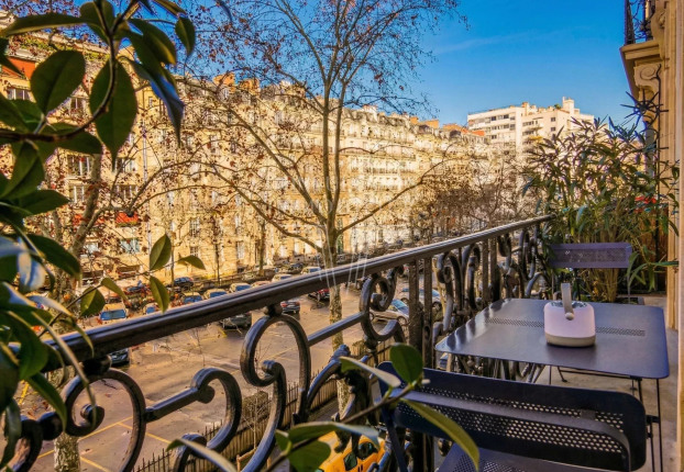 Appartement 6 pièces 198 m² · à Muette Nord, Paris 16ème · 197,9 m² · 2 450 000 €