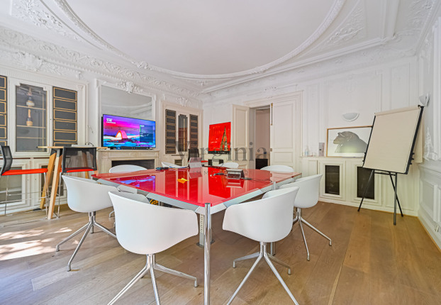 Appartement 7 pièces 165 m² · à Triangle d'Or, Paris 8ème · 165,3 m² · 2 299 000 €