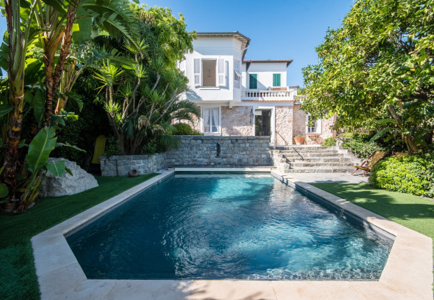 Maison 6 pièces 199 m² · à Nice · 198,8 m² · 3 800 000 €