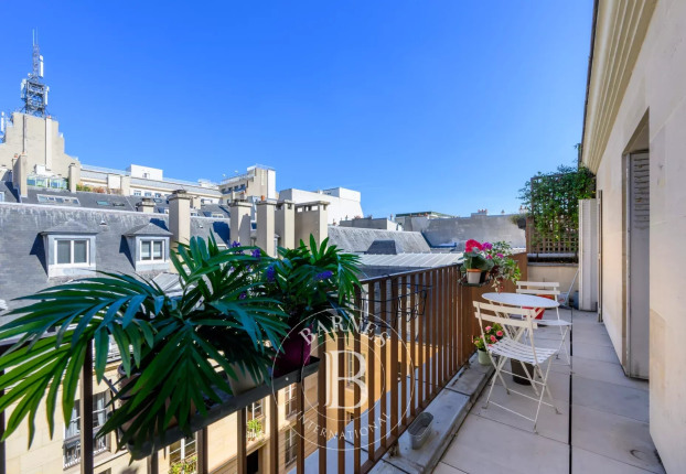 Appartement 4 pièces 155 m² · à Sainte Avoie, Paris 3ème · 155 m² · 2 320 000 €