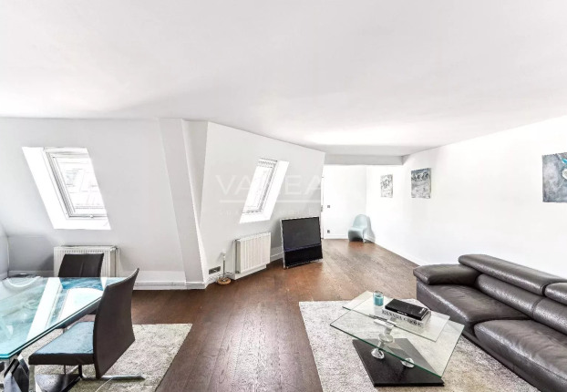 Appartement 4 pièces 74 m² · à Saint Philippe du Roule, Paris 8ème · 74,3 m² · 995 000 €