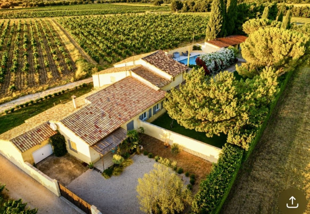 Maison 8 pièces 280 m² · à Vacqueyras · 280 m² · 895 000 €