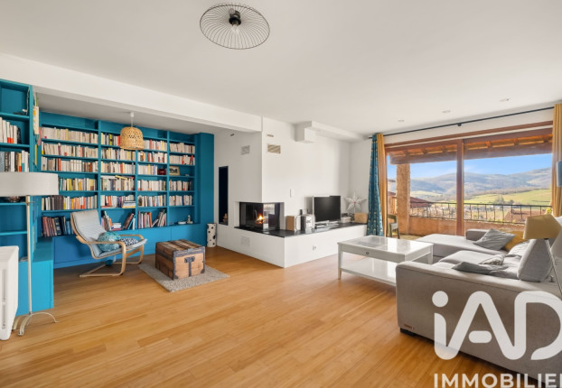 Maison 7 pièces 228 m² · à Vaugneray · 228 m² · 660 000 €