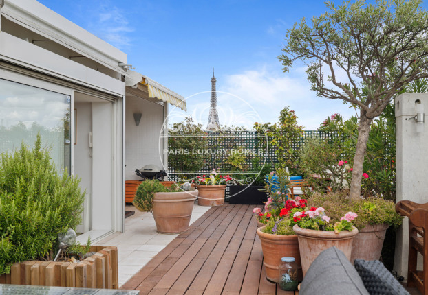 Appartement 4 pièces 102 m² · à Paris 16ème · 102,2 m² · 1 700 000 €