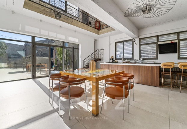Maison 6 pièces 191 m² · à Beausoleil, Nîmes · 191 m² · 769 000 €