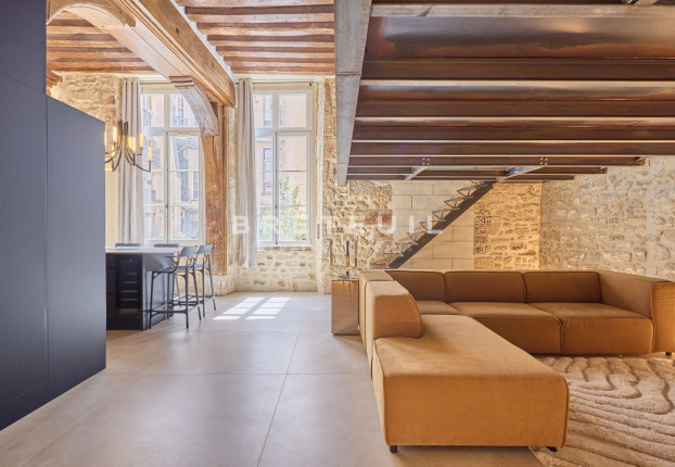 Appartement 1 pièce 84 m² · à Île Saint Louis, Paris 4ème · 83,7 m² · 1 295 000 €