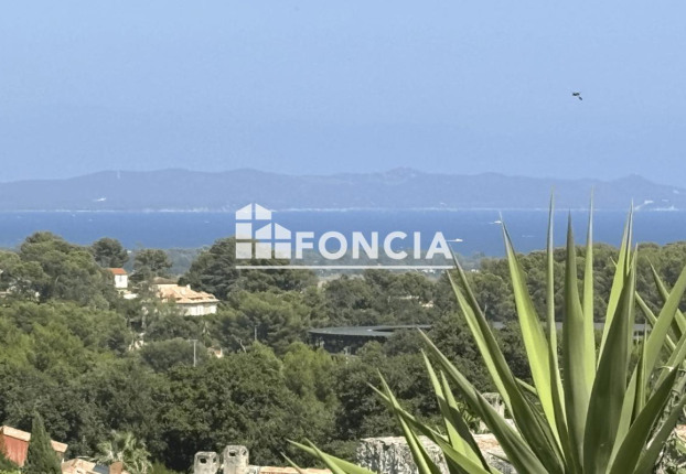 Maison 6 pièces 147 m² · à Hyères · 147 m² · 649 000 €