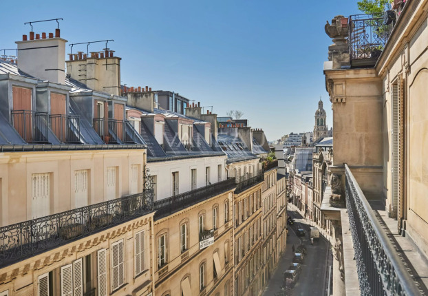 Appartement 7 pièces 242 m² · à Clichy-Trinité, Paris 9ème · 241,6 m² · 3 150 000 €
