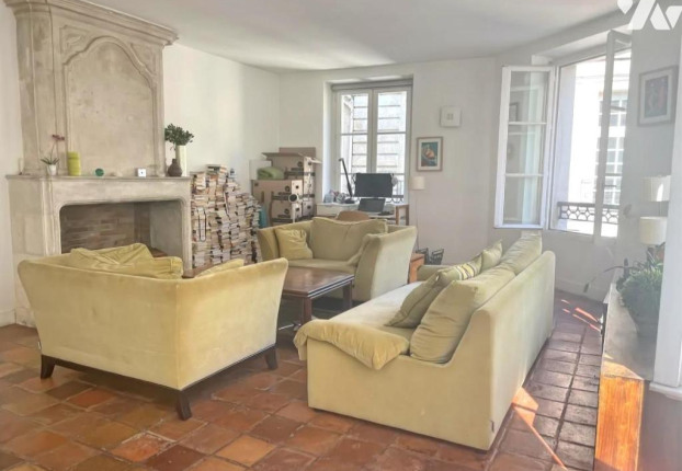 Appartement 6 pièces 125 m² · à Paris 4ème · 124,7 m² · 1 495 000 €