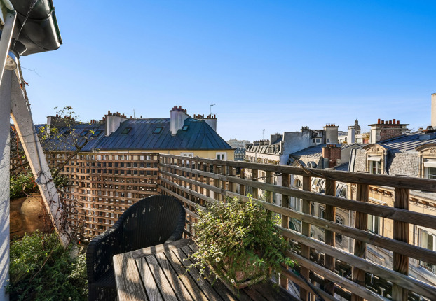 Appartement 6 pièces 147 m² · à Paris 18ème · 147,1 m² · 2 350 000 €