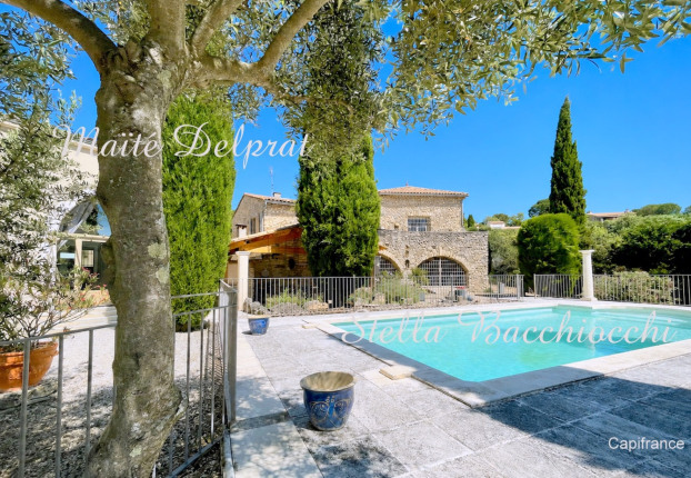 Maison 11 pièces 290 m² · à Châteauneuf-de-Gadagne · 290 m² · 1 956 150 €