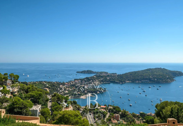 Maison 8 pièces 233 m² · à Villefranche-sur-Mer · 233 m² · 5 250 000 €