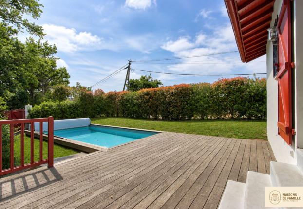 Maison 7 pièces 142 m² · à Bassussarry · 141,5 m² · 747 000 €